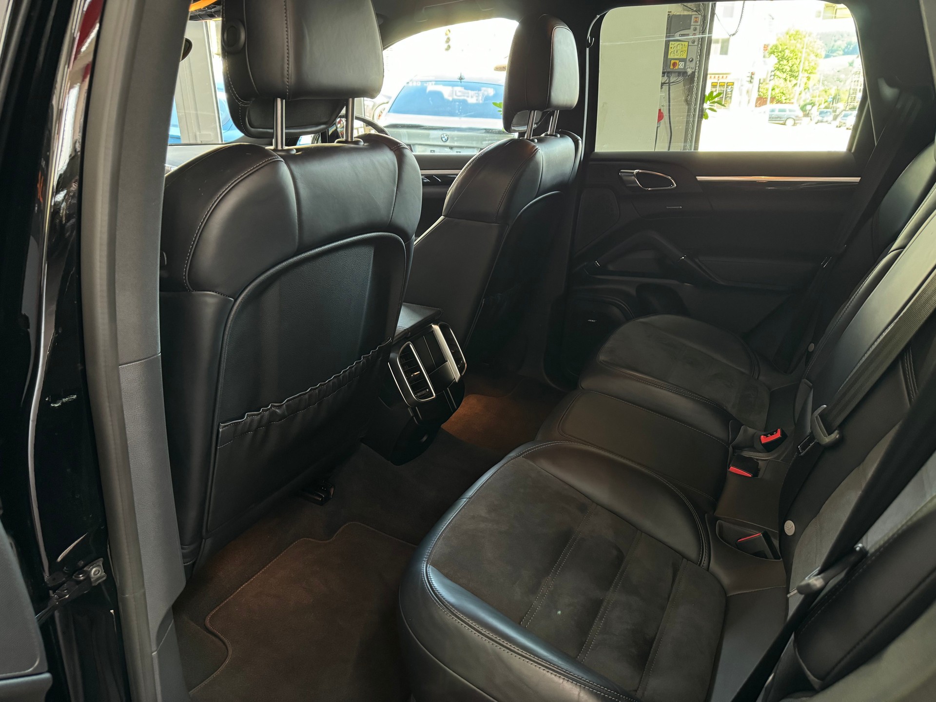 PORSCHE Cayenne Diesel-image-7