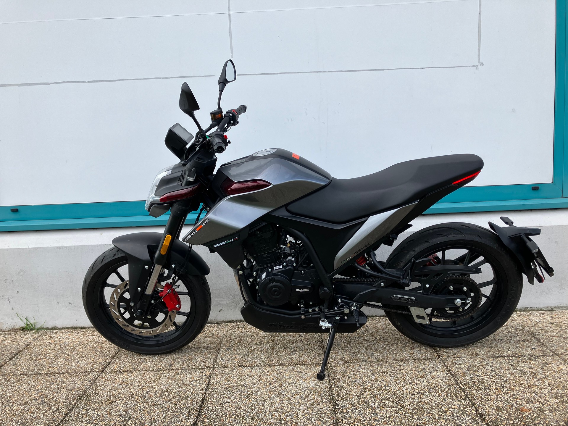MALAGUTI Drakon 125 ABS-showroom-element-2