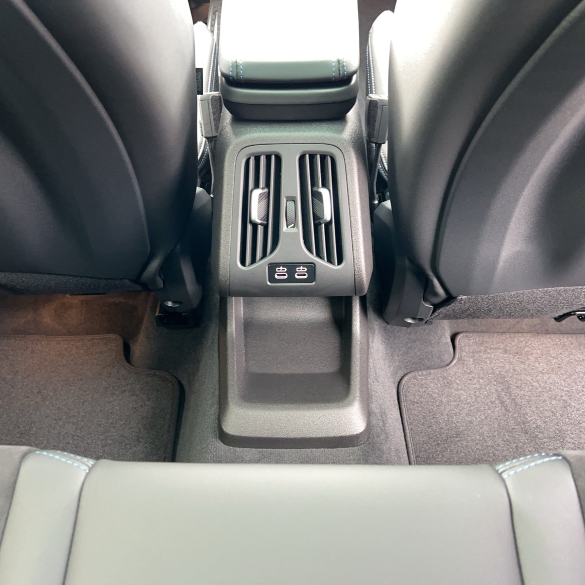 BMW X2 xDrive M35i M Sport Pro-image-19