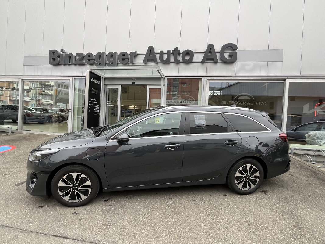 KIA Ceed SW 1.6 GDi Plug-in Hybrid Style-image-1