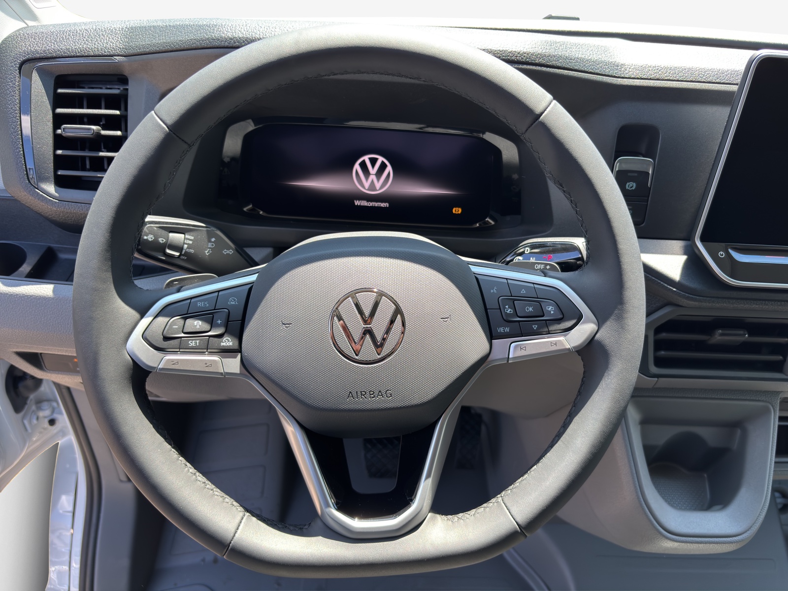 VW Crafter 35 2.0 BiTDI L3 HD A-image-9