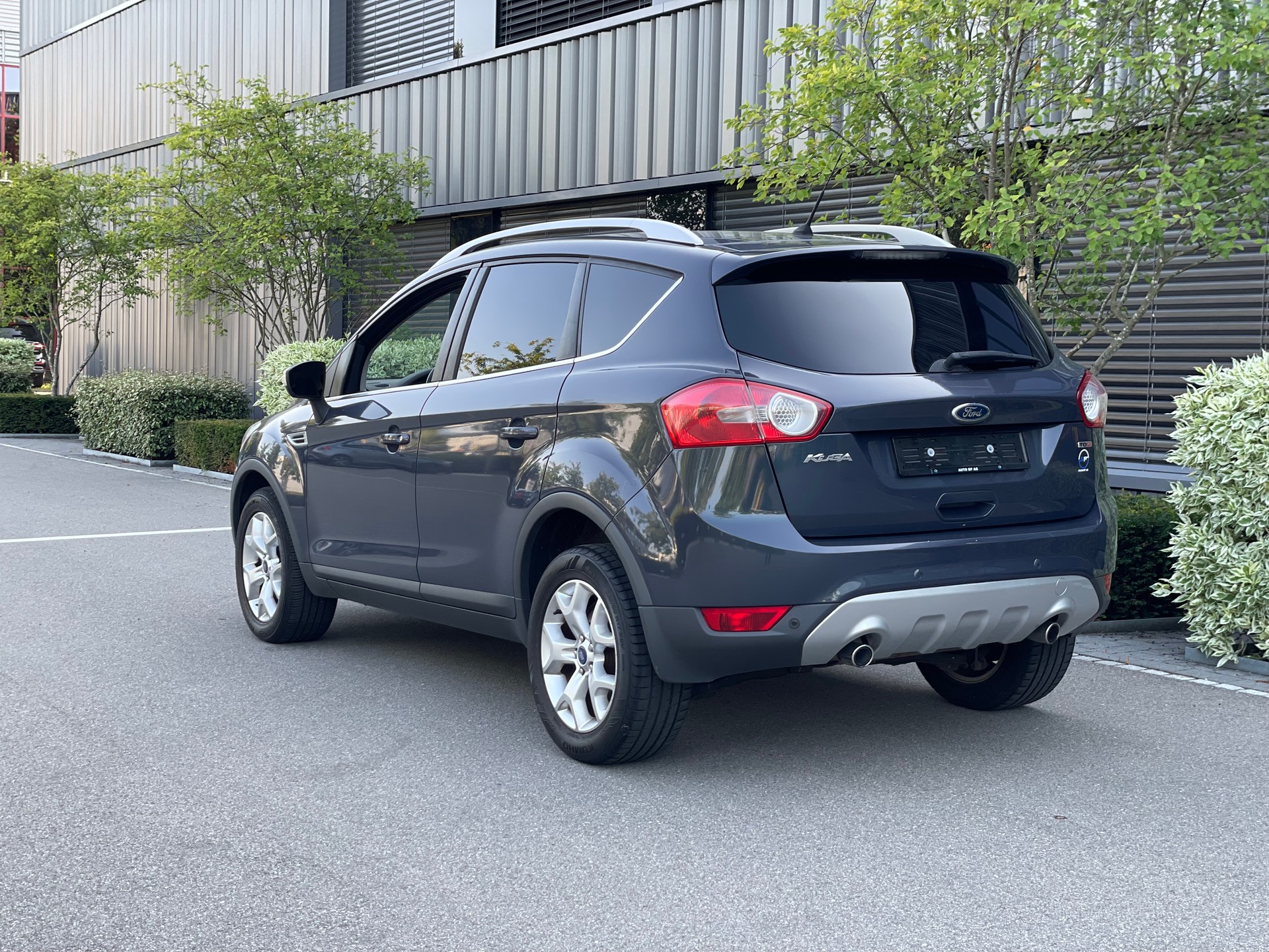 FORD Kuga 2.0 TDCi Carving 2WD-image-5