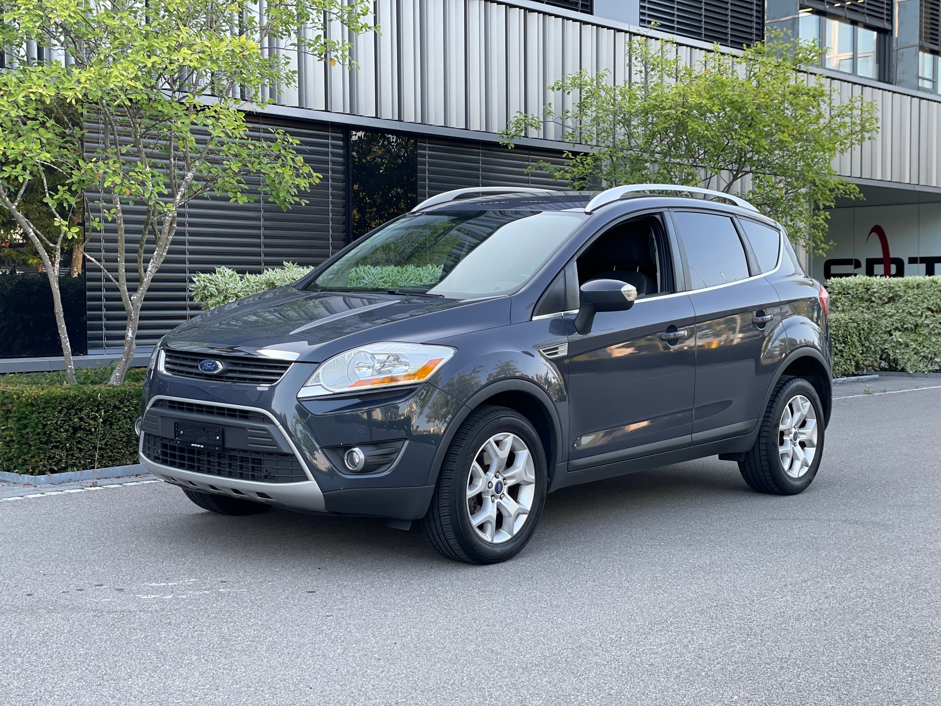 FORD Kuga 2.0 TDCi Carving 2WD-image-0