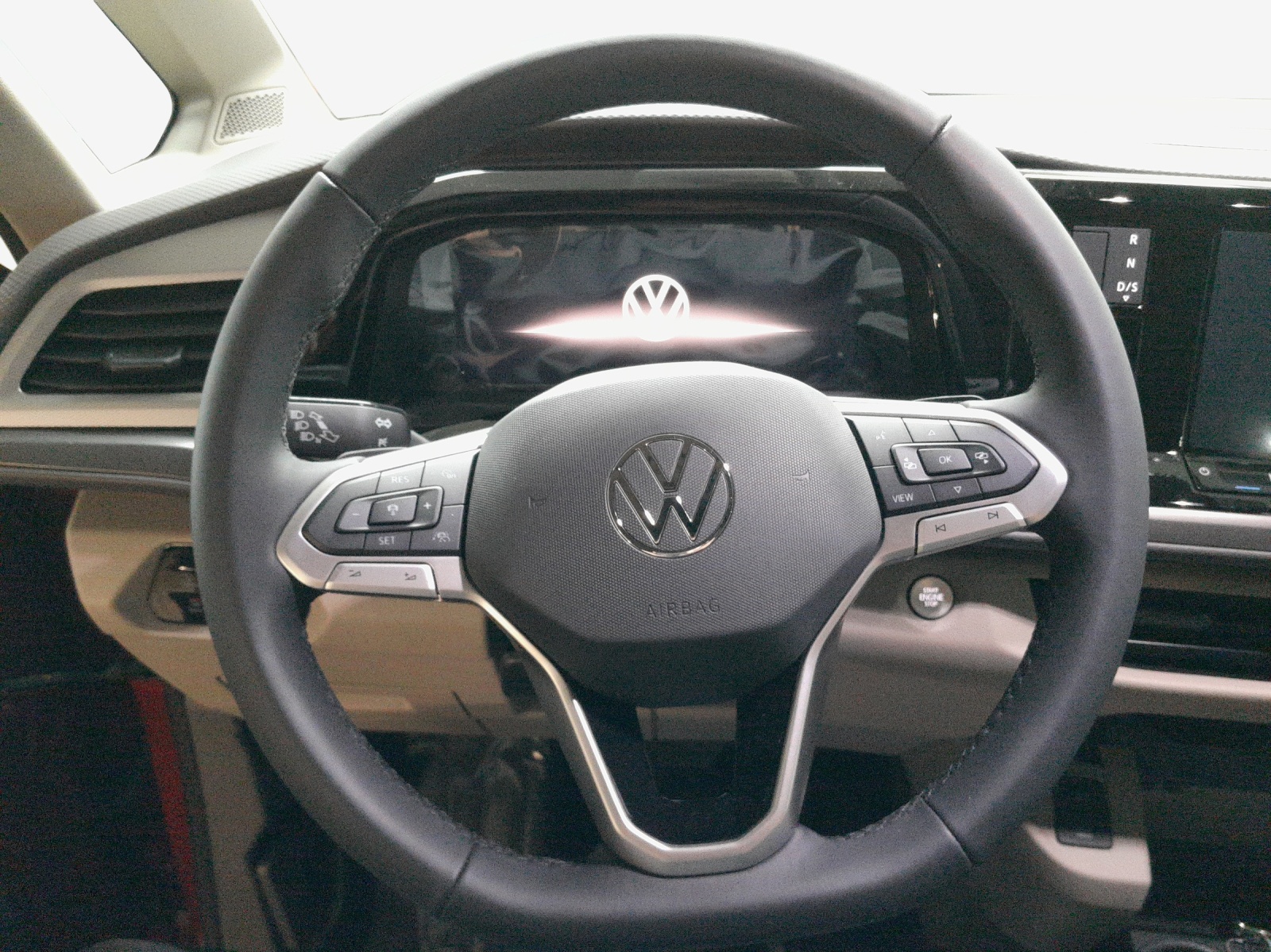 VW Multivan 2.0 TDI Liberty DSG-image-9
