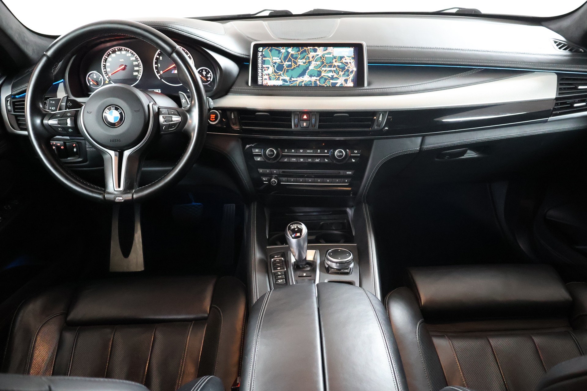 BMW X6M Steptronic-image-10