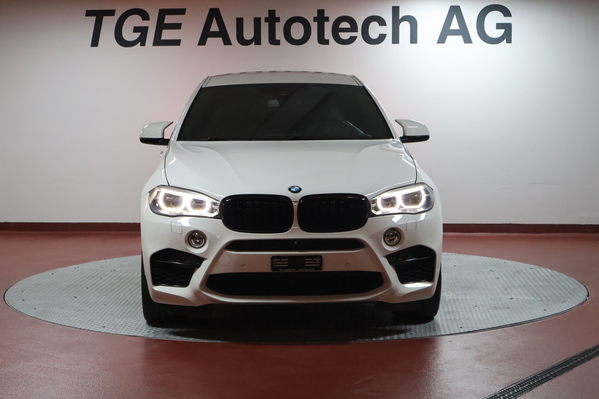 BMW X6M Steptronic-image-2