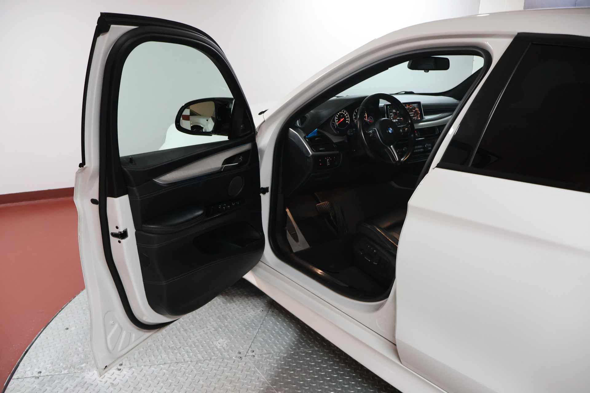 BMW X6M Steptronic-image-4