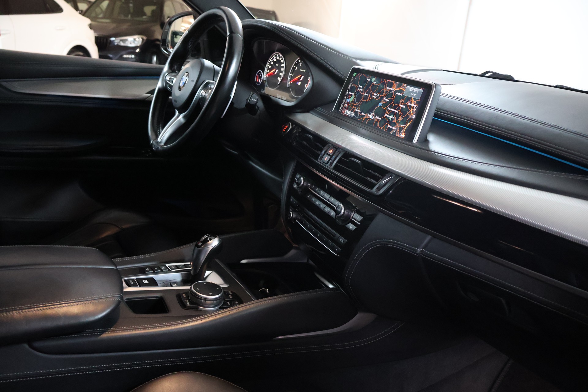 BMW X6M Steptronic-image-12