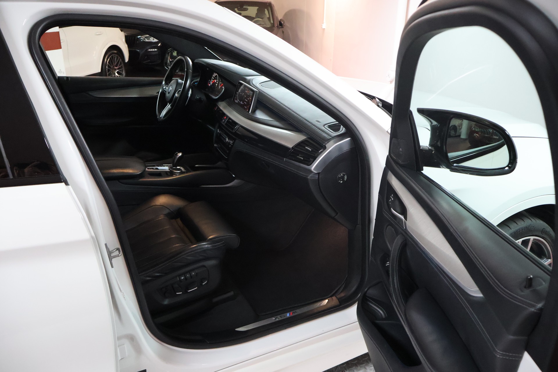 BMW X6M Steptronic-image-18