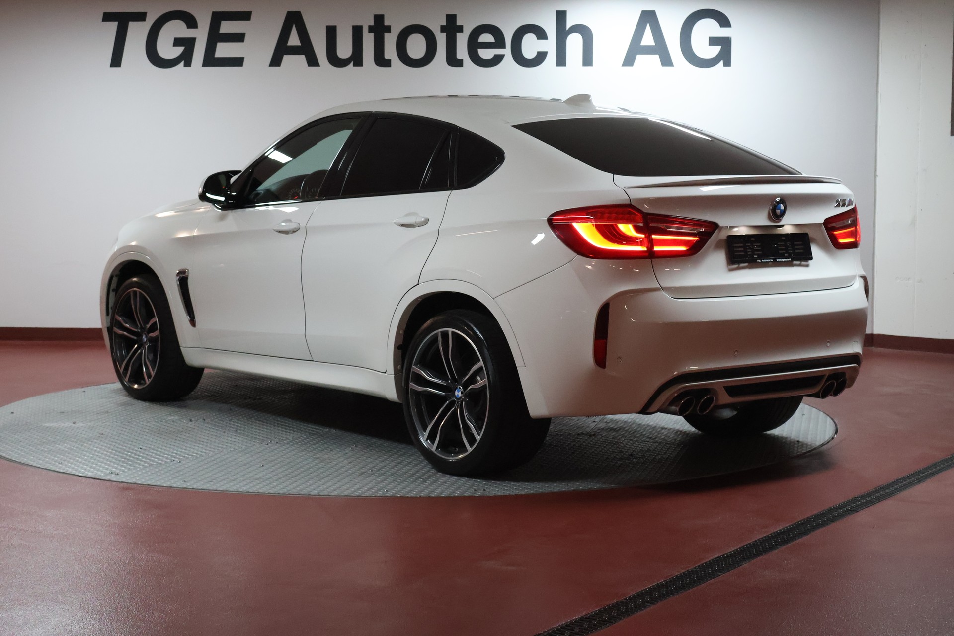 BMW X6M Steptronic-image-21
