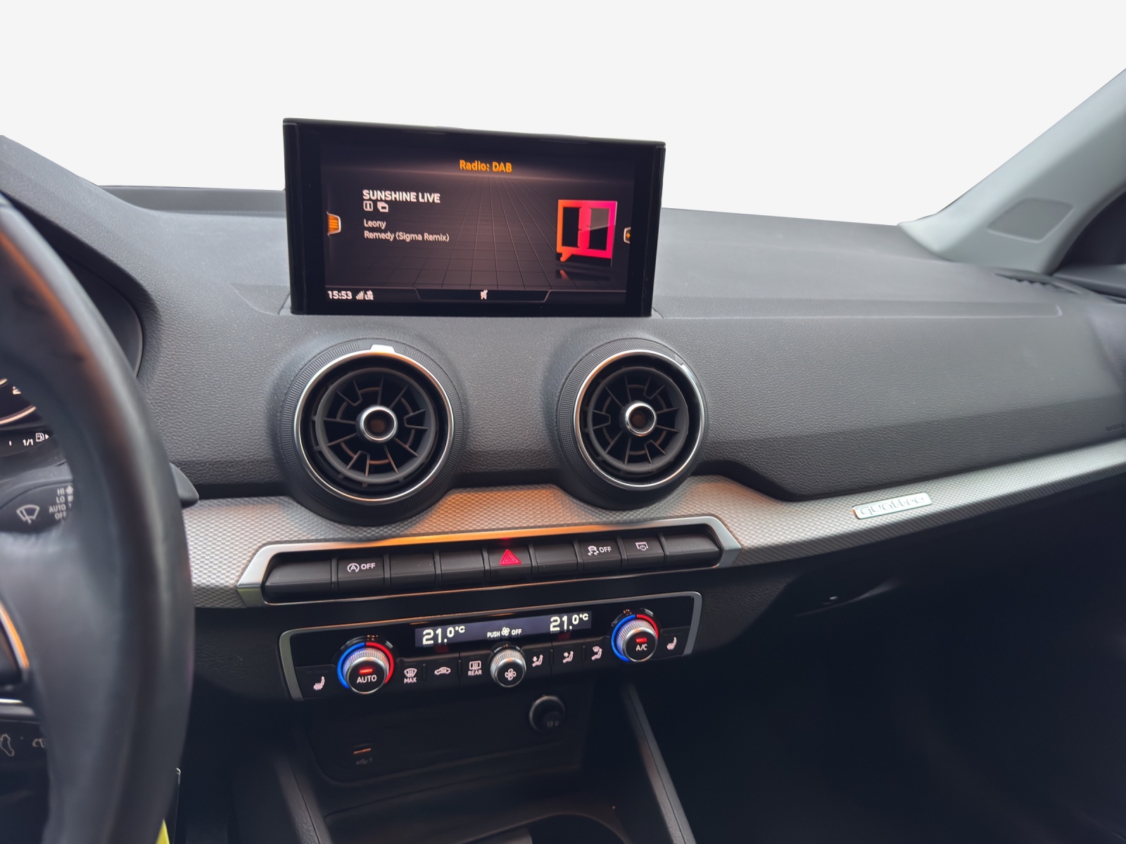AUDI Q2 40 TFSI Attraction quattro S-tronic-image-8