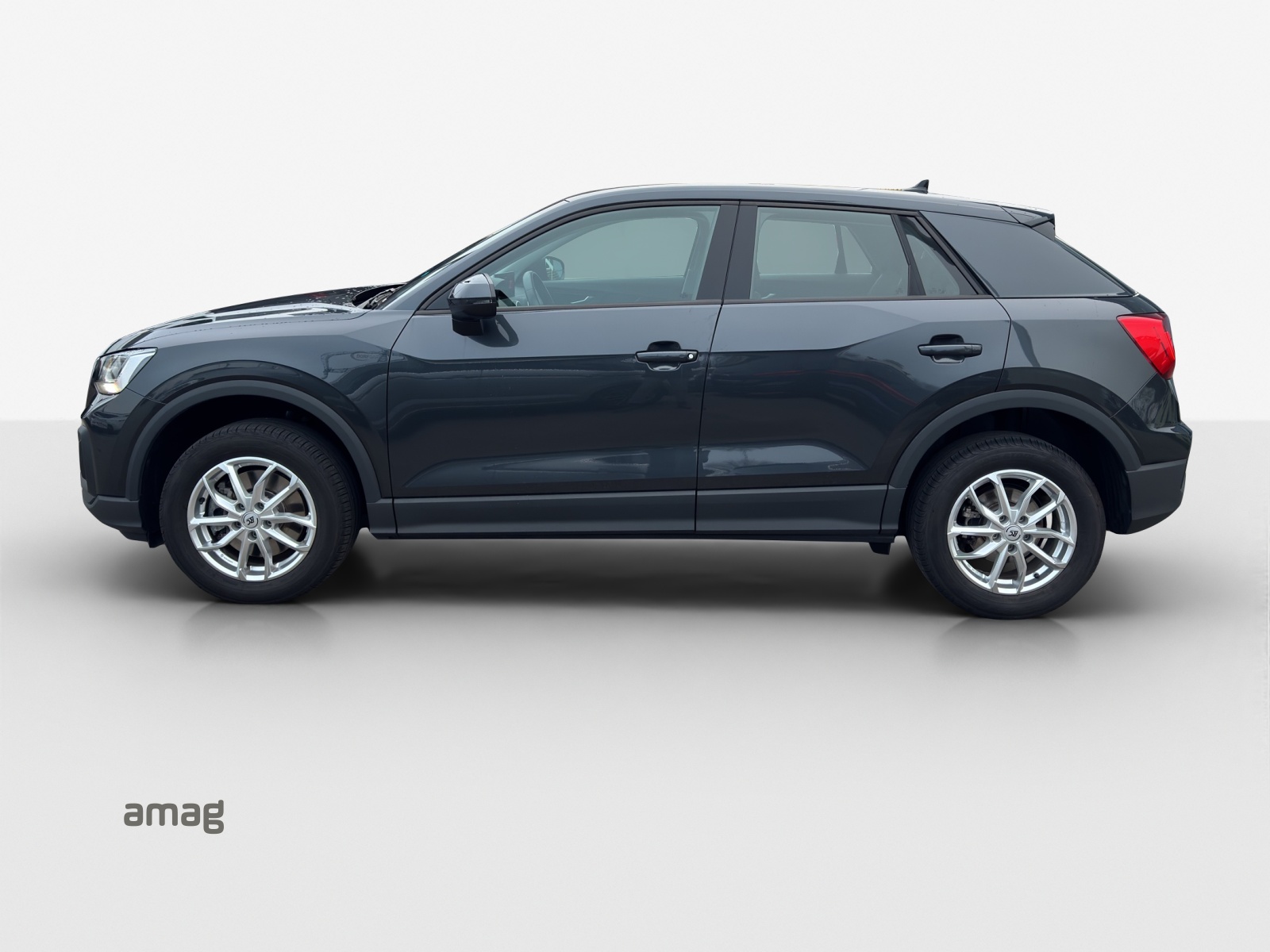 AUDI Q2 40 TFSI Attraction quattro S-tronic-image-1