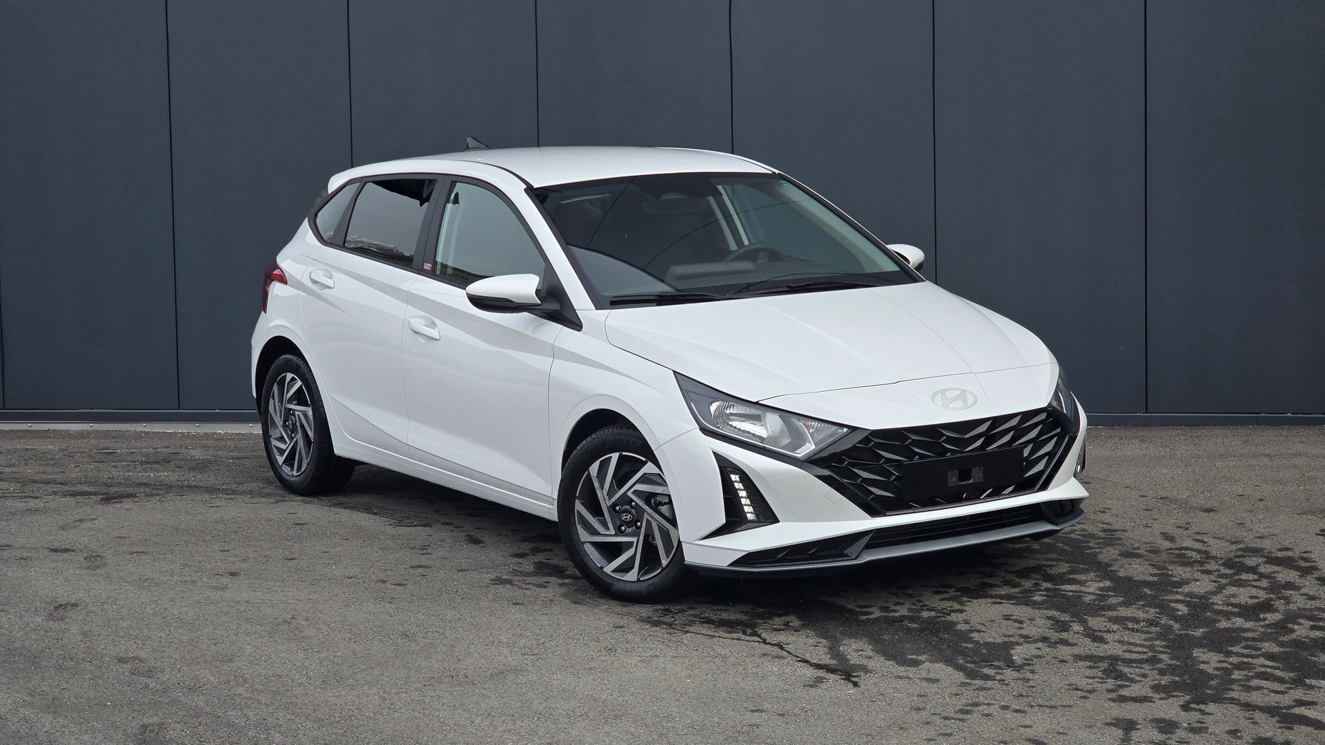 HYUNDAI i20 1.0 T-GDi Amplia DCT-image-0
