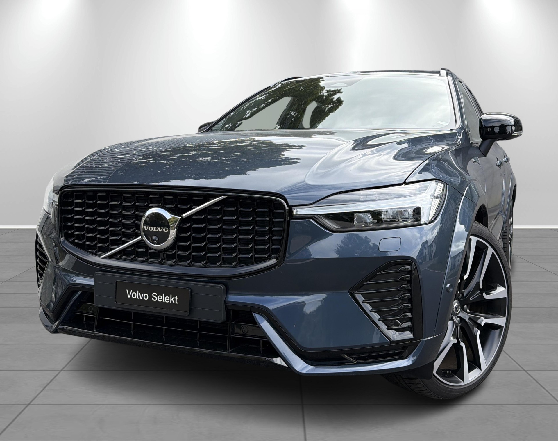 VOLVO XC60 2.0 T8 TE Ultra Dark eAWD