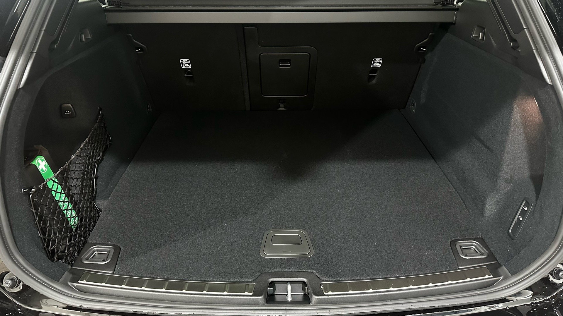 VOLVO XC60 2.0 T8 TE Ultra Dark eAWD-image-6