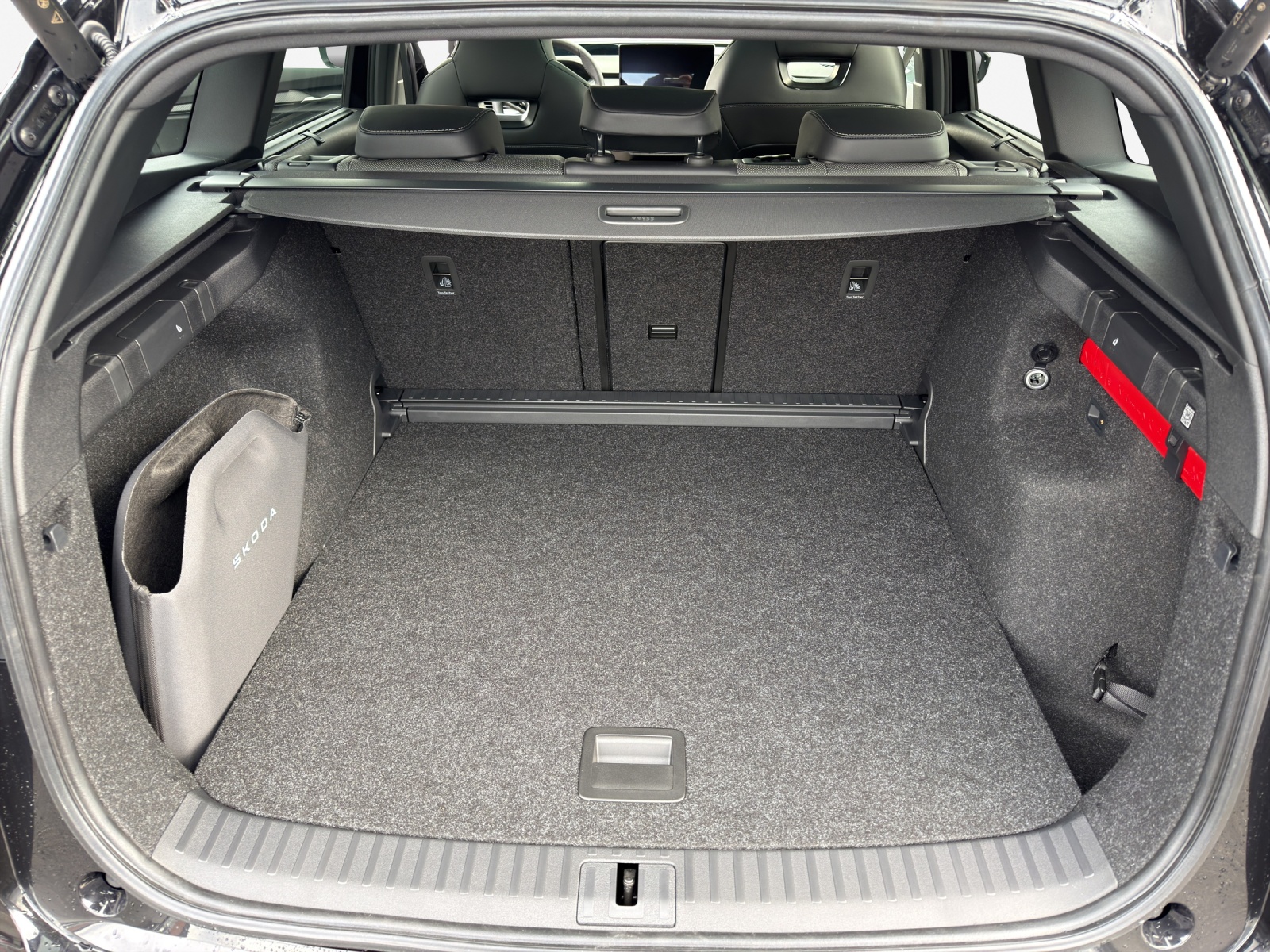 SKODA Enyaq RS 85x 4x4-image-12