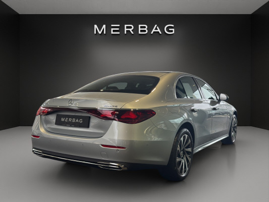 MERCEDES-BENZ E 220 d 4Matic-image-5