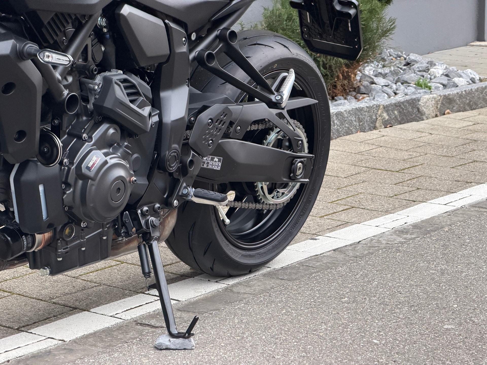 YAMAHA MT-07 Y-AMT (35kW)-showroom-element-3