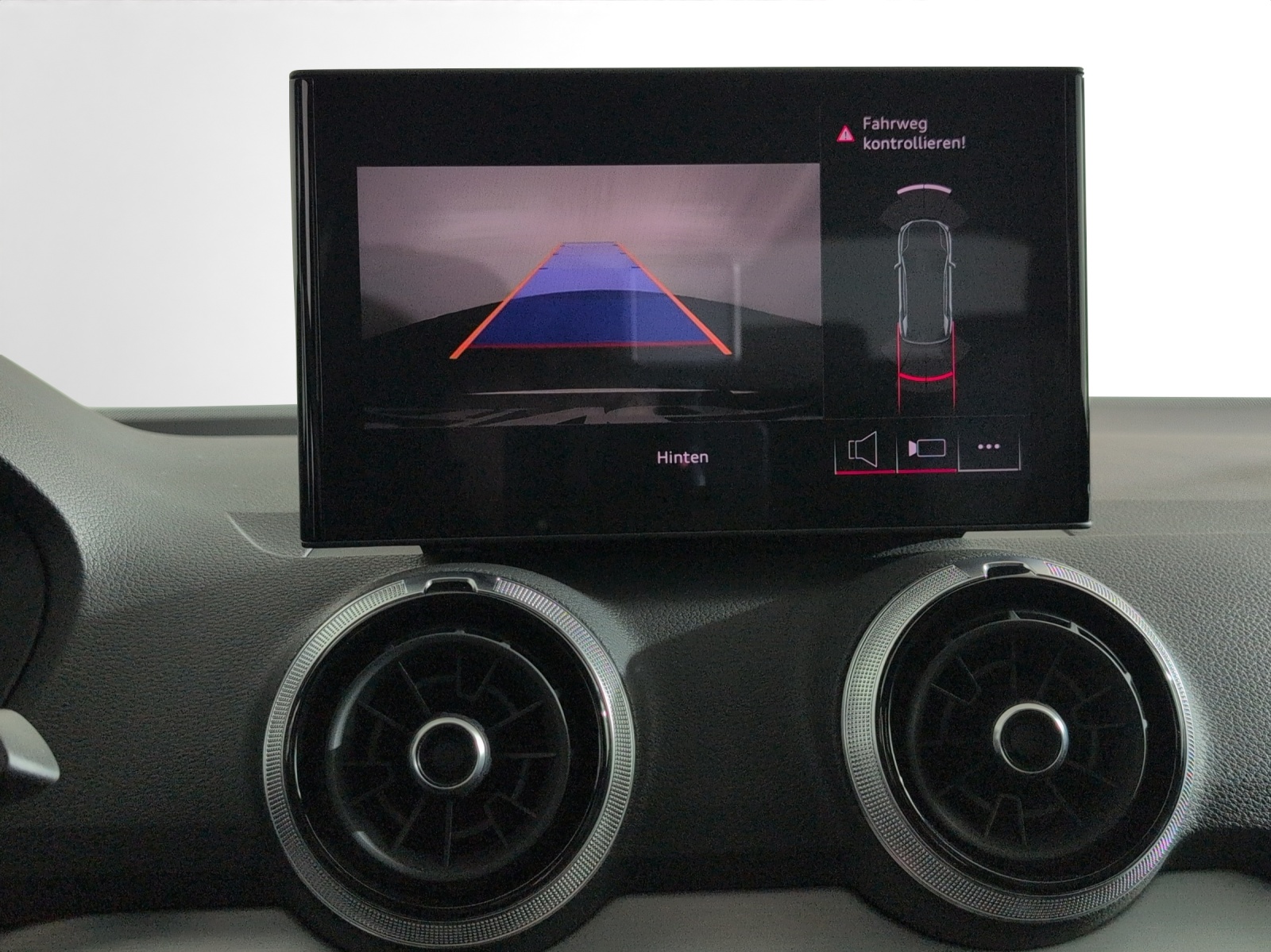 AUDI Q2 35 TFSI S line S-tronic-image-11