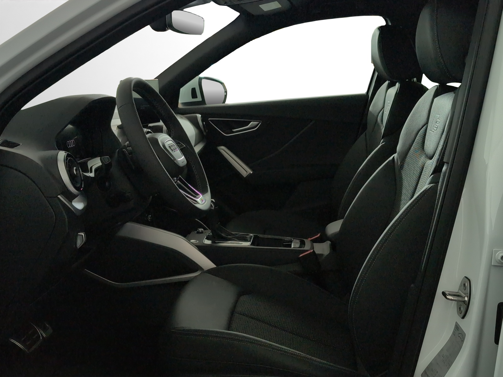 AUDI Q2 35 TFSI S line S-tronic-image-4