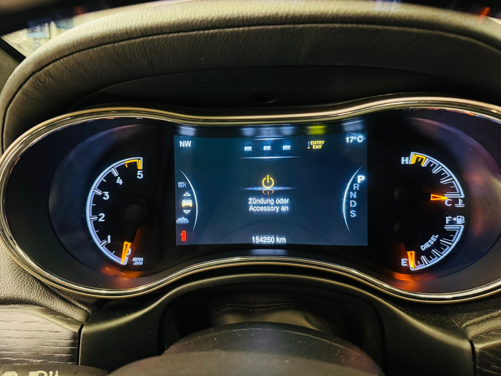 JEEP Grand Cherokee 3.0 CRD Summit Automatic-image-12