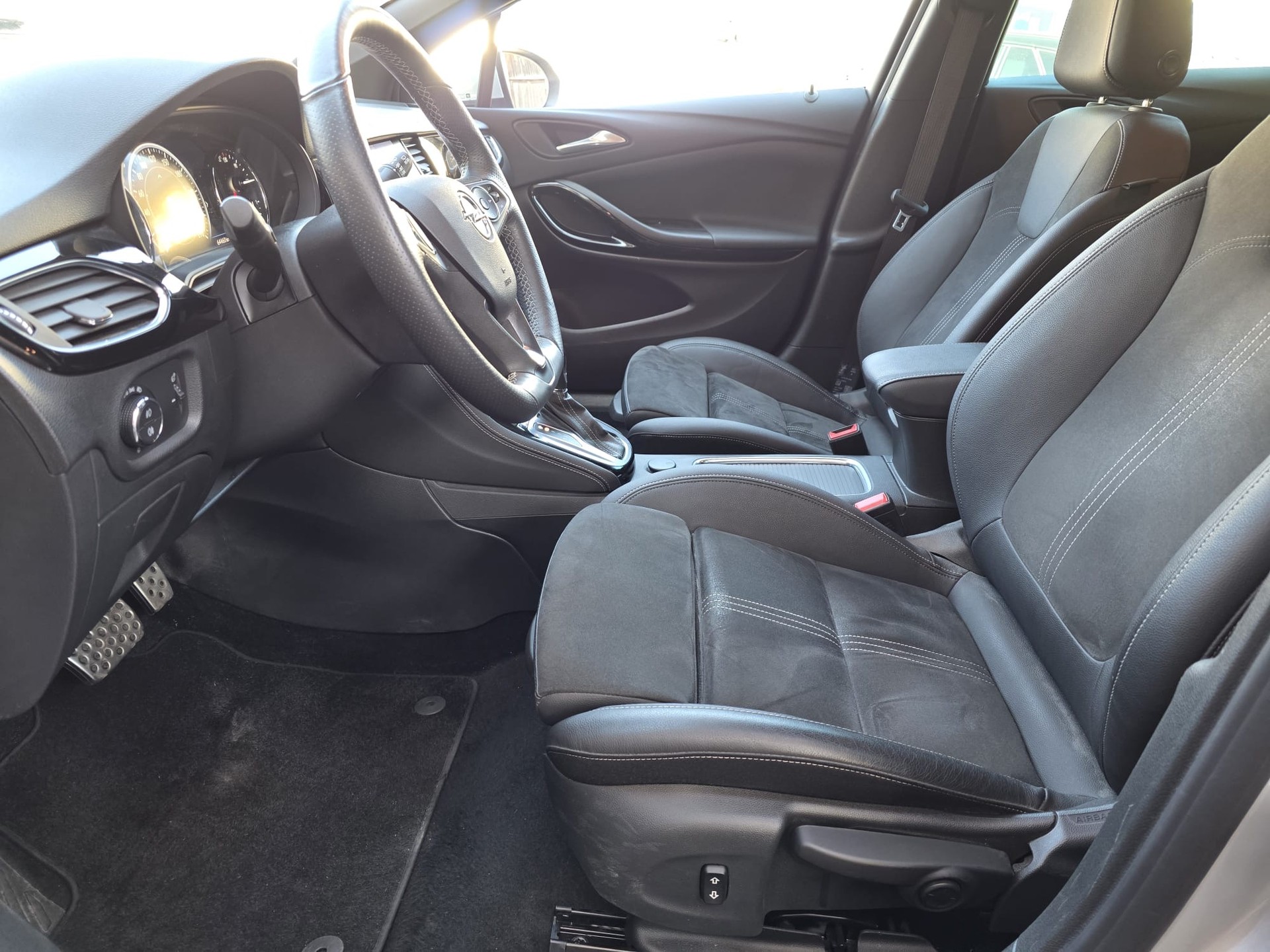 OPEL Astra Sports Tourer 1.5 CDTi Ultimate-image-1