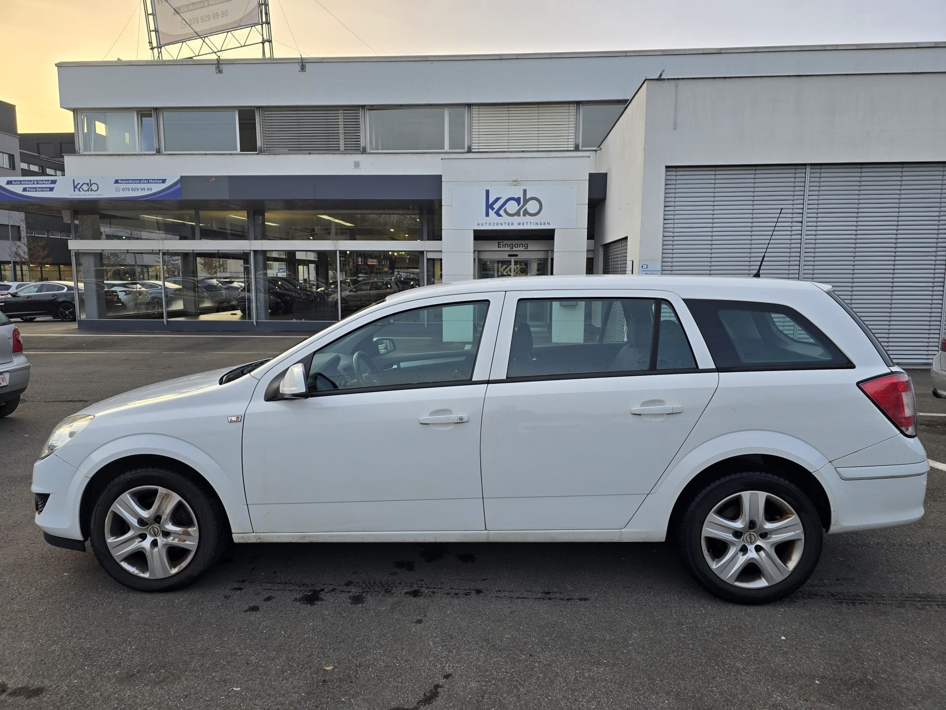 OPEL Astra Caravan 1.7 CDTi ecoFLEX Enjoy-image-4