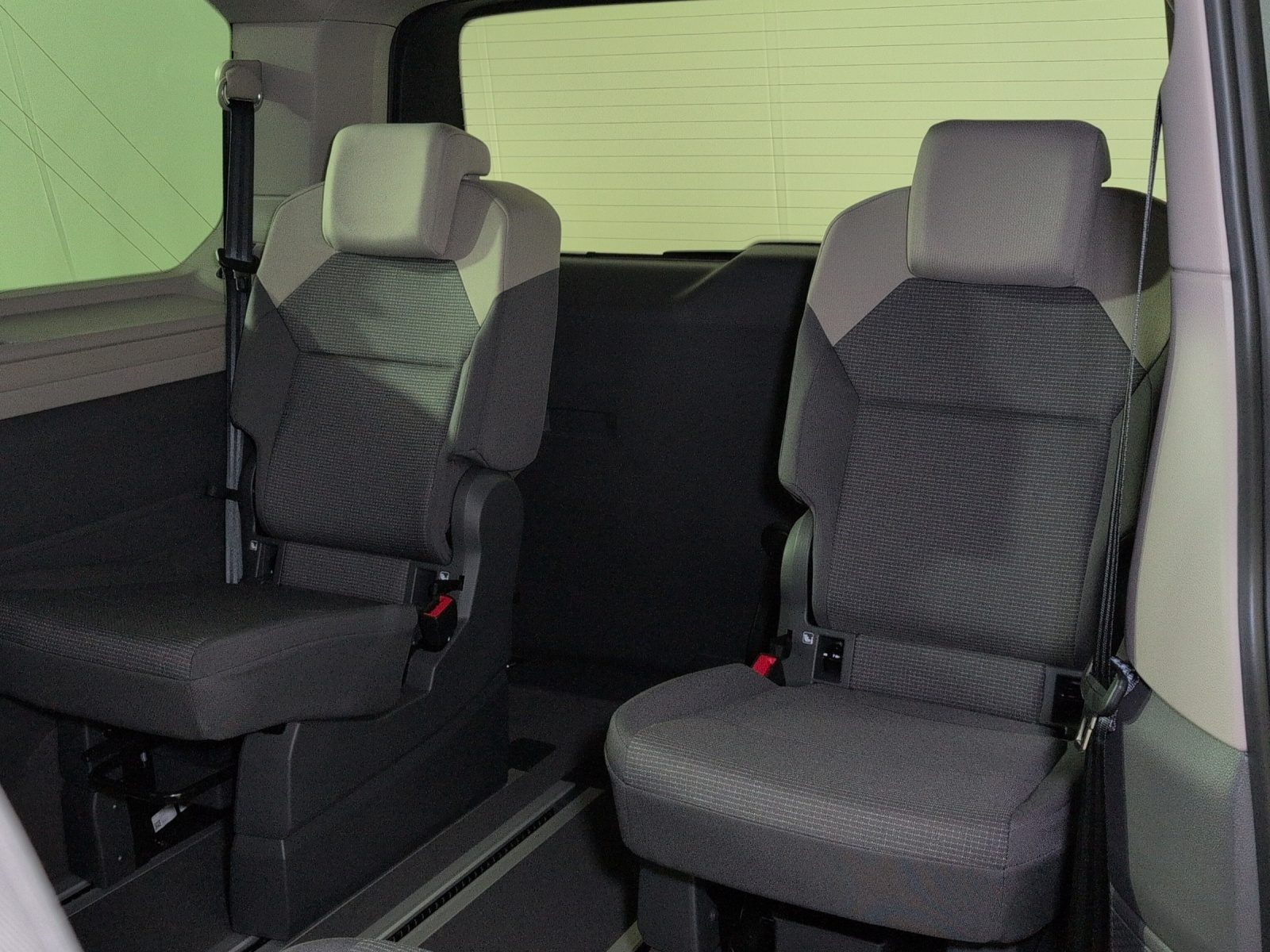 VW Multivan 1.5 eHybrid Liberty 4Motion DSG-image-14