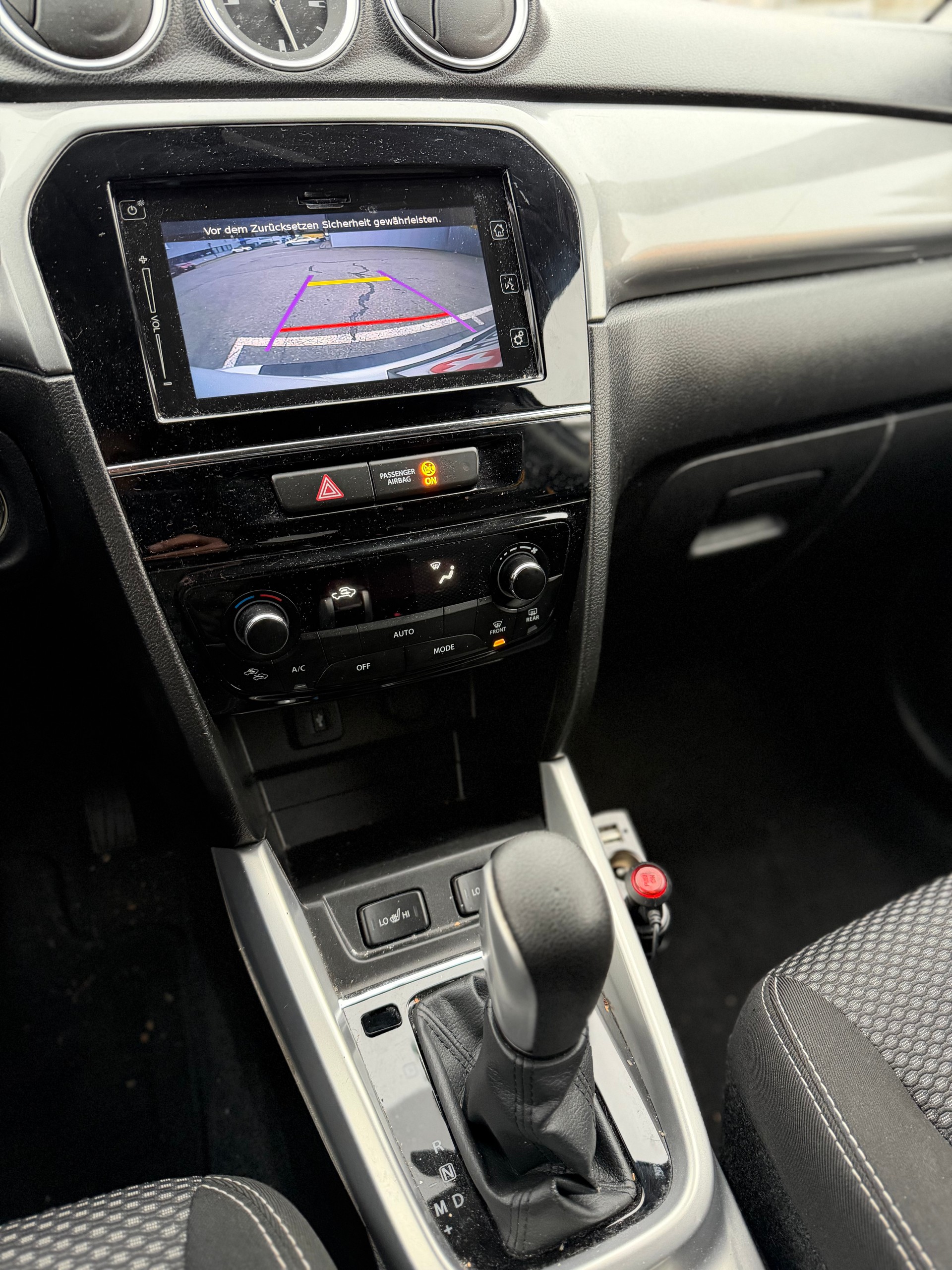 SUZUKI Vitara 1.6 TD Compact Top TCSS-image-12