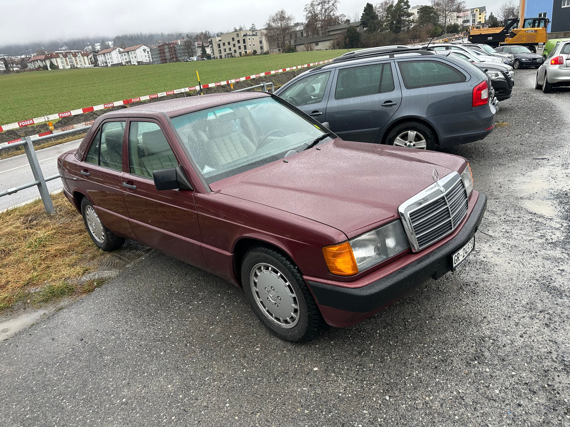 MERCEDES-BENZ 190 E 2.3