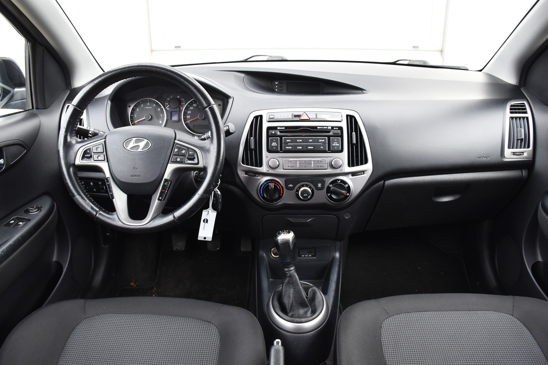 HYUNDAI i20 1.4 GO!-image-6