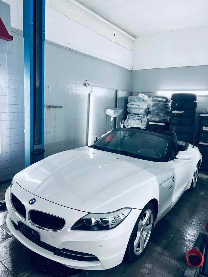 BMW Z4 sDrive20i Steptronic-image-4