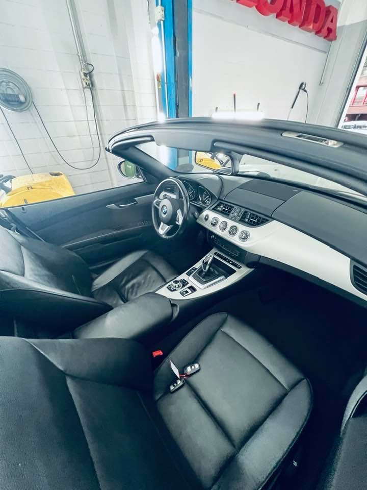 BMW Z4 sDrive20i Steptronic-image-9