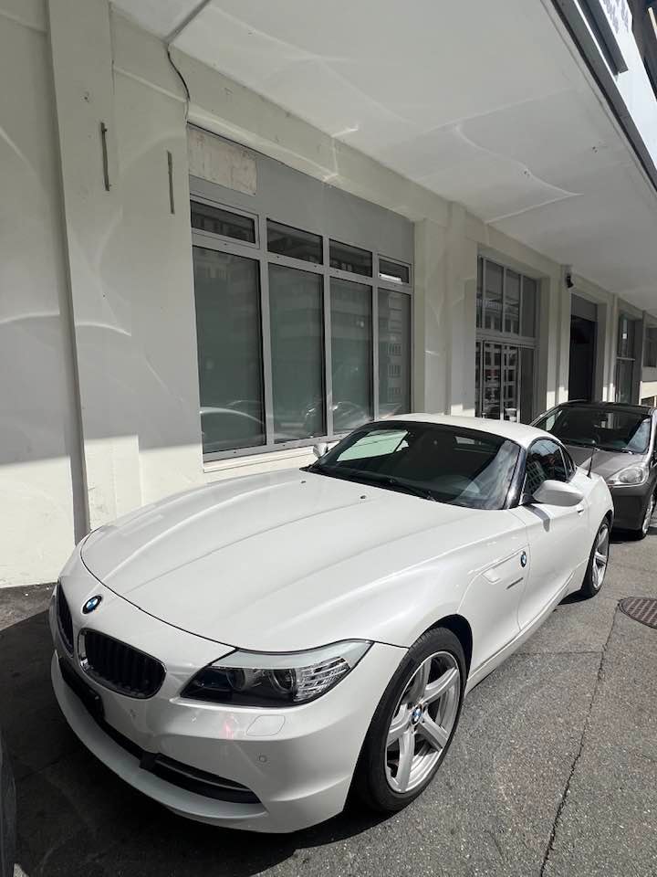 BMW Z4 sDrive20i Steptronic-image-3