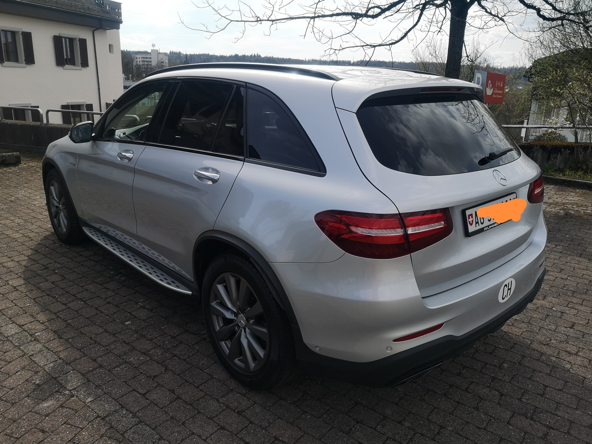 MERCEDES-BENZ GLC 43 AMG 4Matic 9G-Tronic-image-3