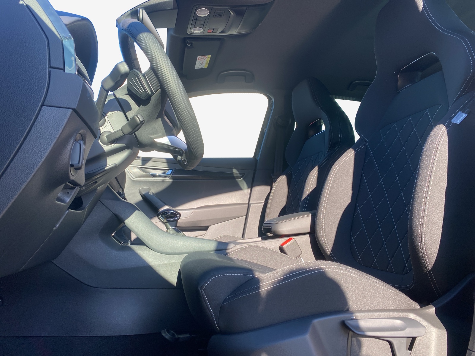SKODA Karoq 2.0 TSI Dynamic Limited Edition 4x4 DSG-image-7