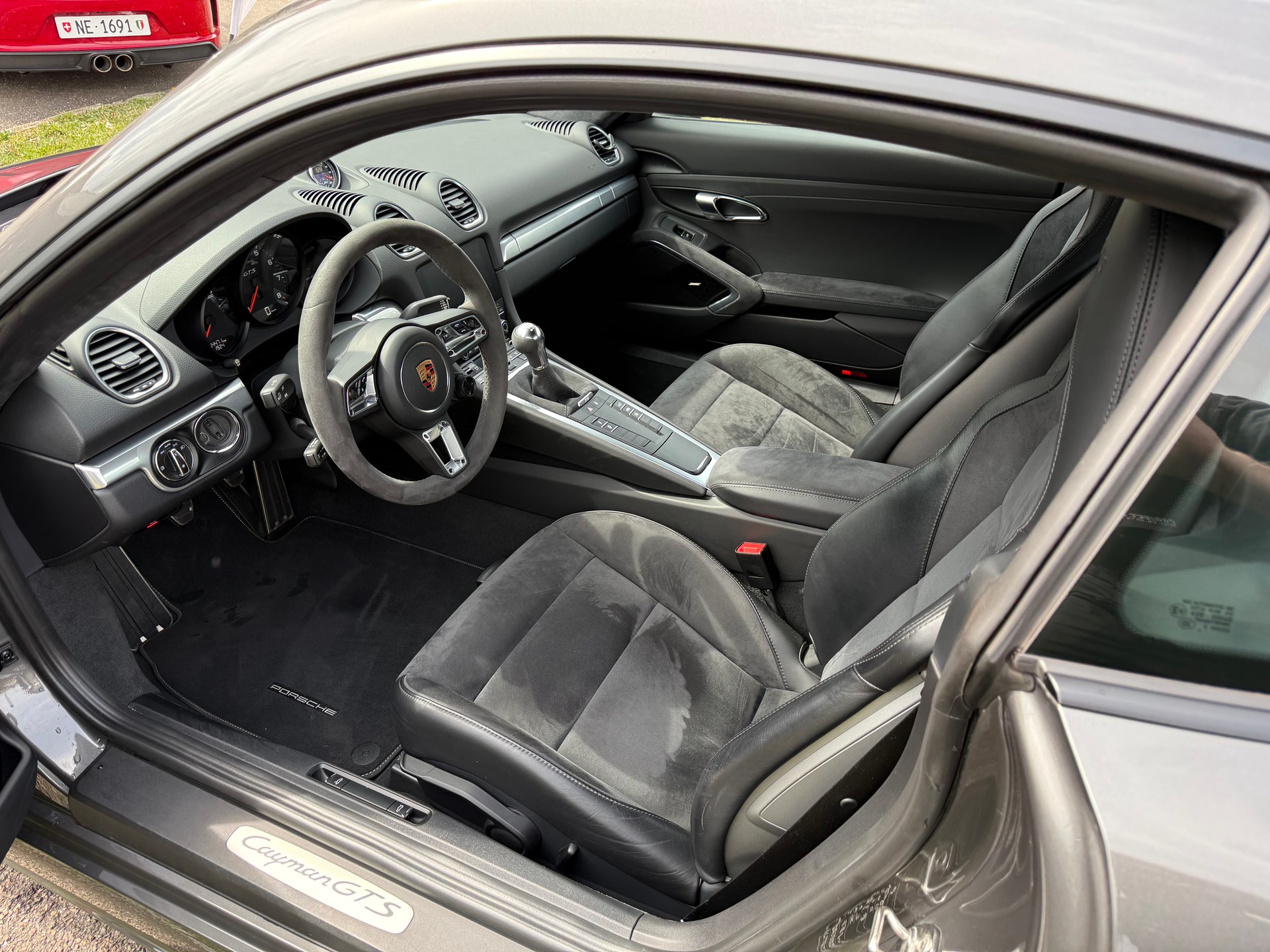 PORSCHE 718 Cayman GTS 2.5-image-6