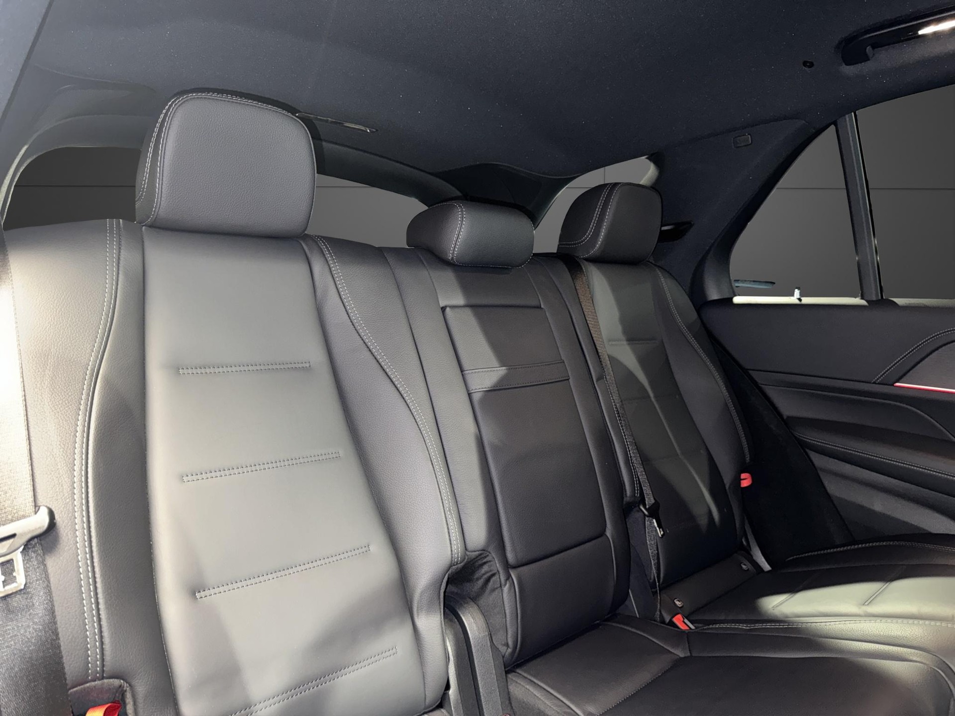 MERCEDES-BENZ GLE 450 4matic-image-18