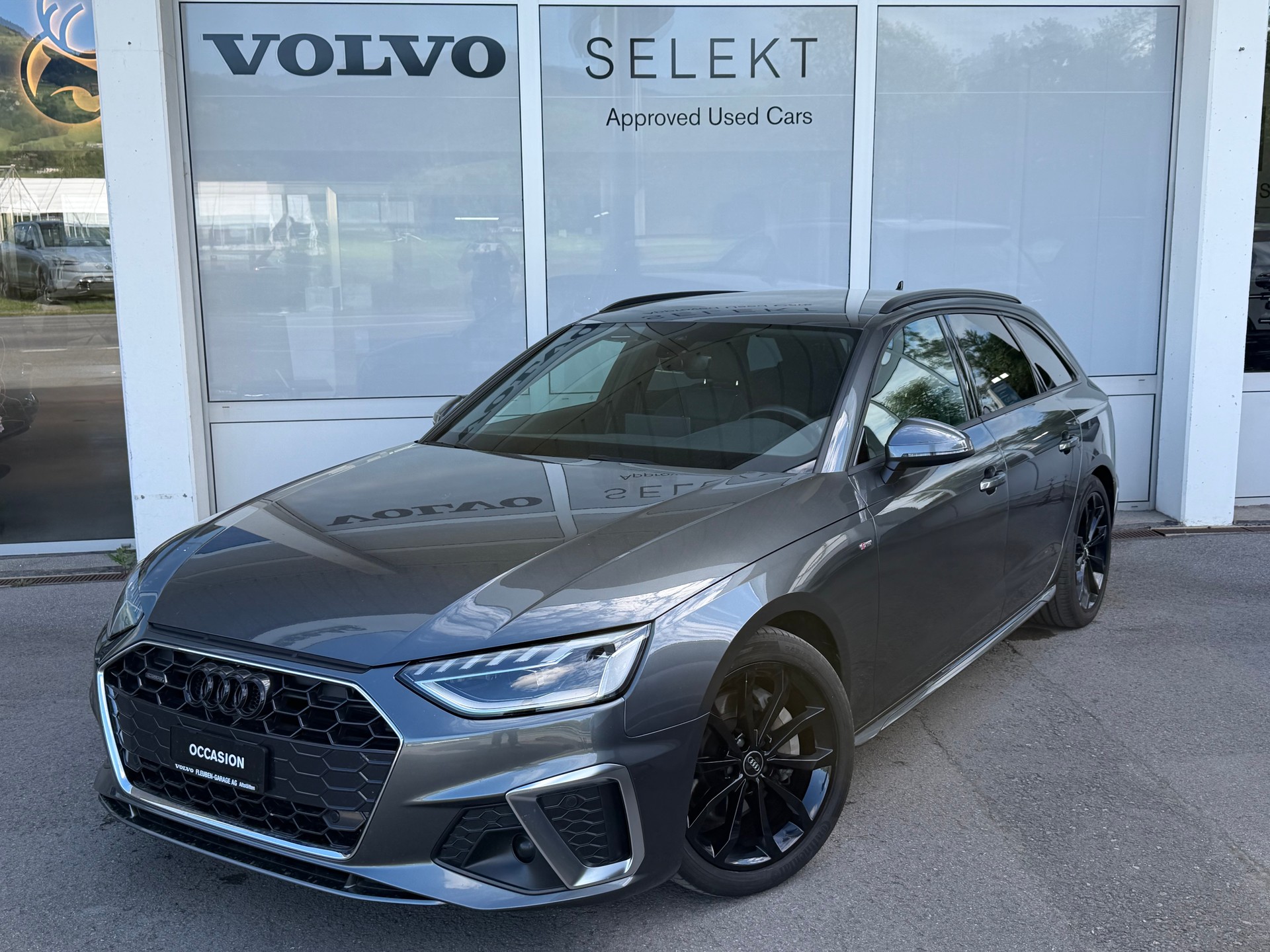 AUDI A4 Avant 40 TDI S line quattro S-tronic-image-0
