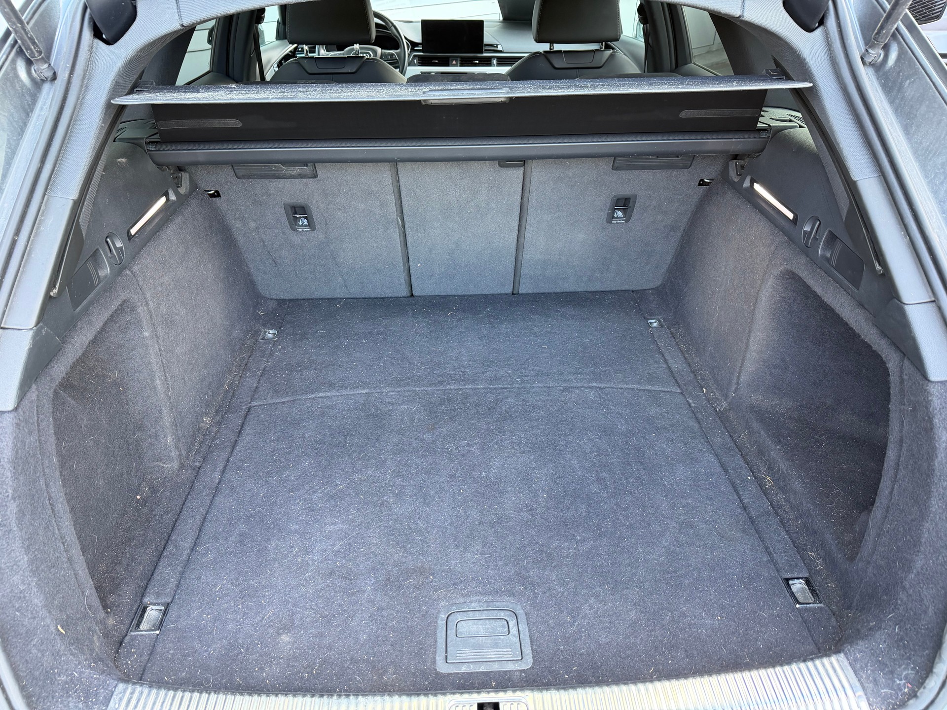 AUDI A4 Avant 40 TDI S line quattro S-tronic-image-18