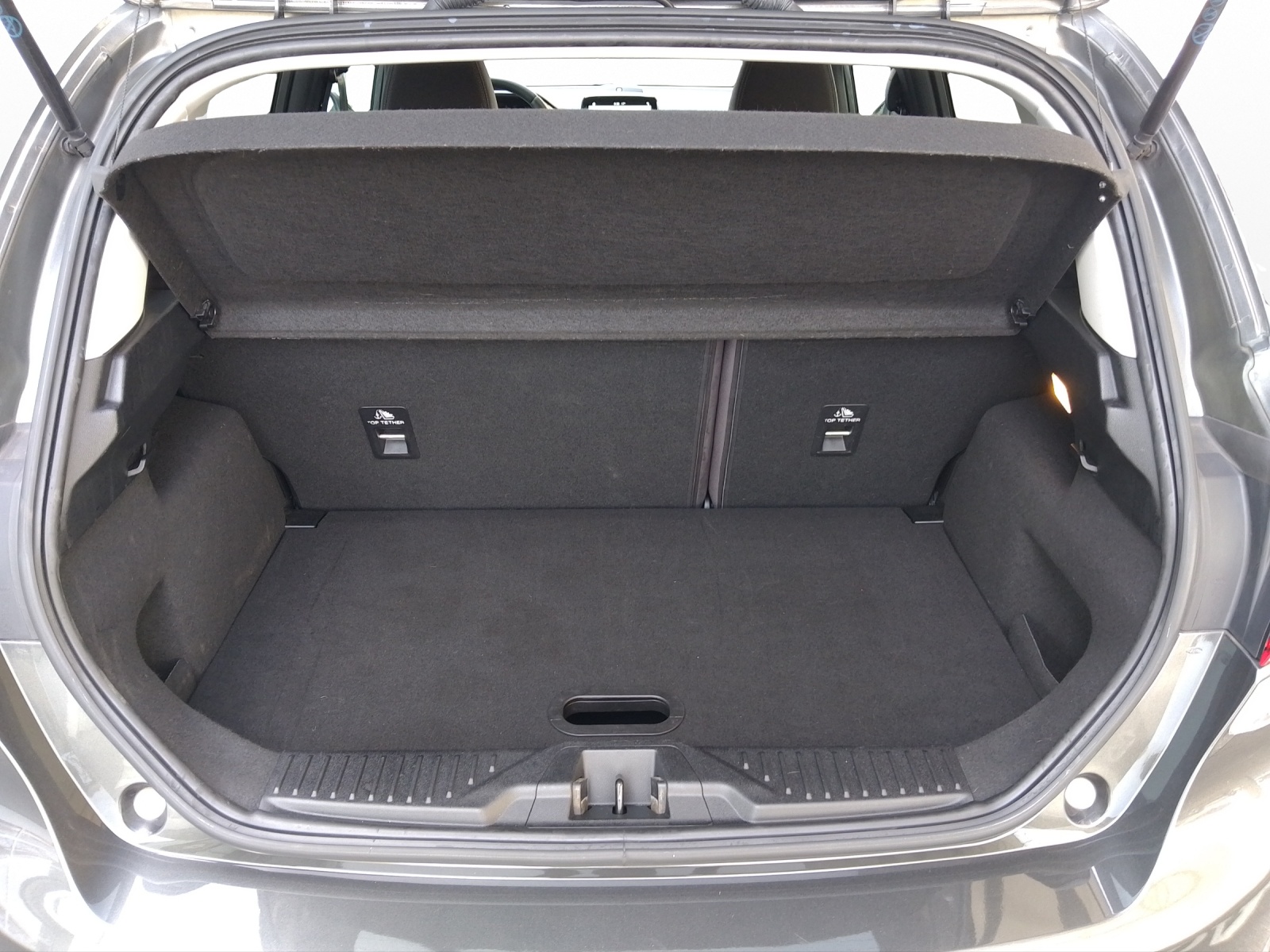 FORD Fiesta 1.0 EcoB Vignale-image-11