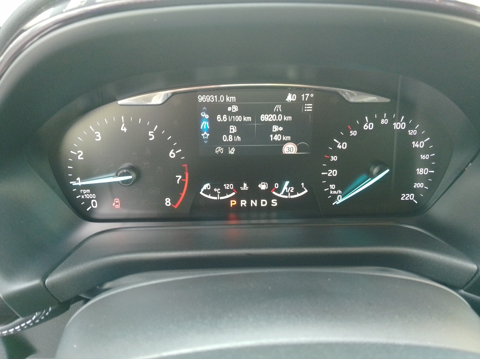 FORD Fiesta 1.0 EcoB Vignale-image-8