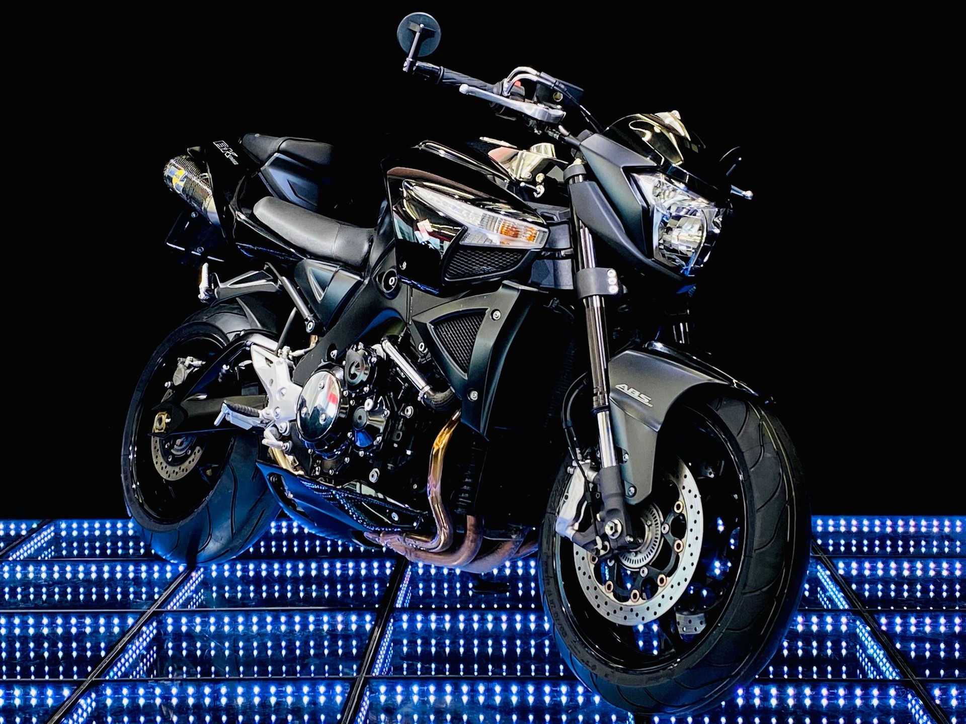 SUZUKI GSX 1300 B-King