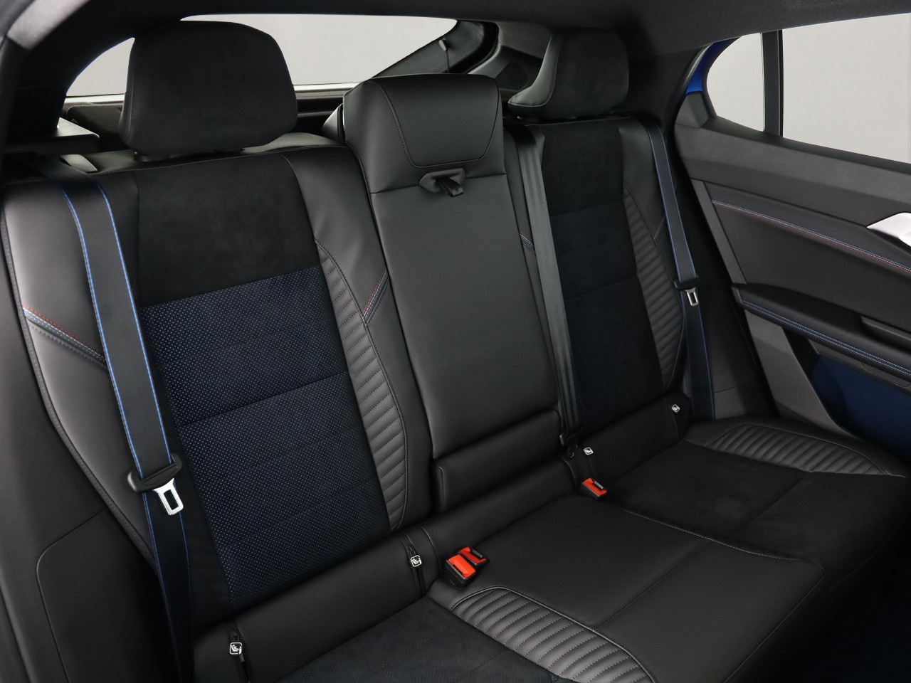 RENAULT Rafale 1.2 E-Tech Plug-in Atelier Alpine-image-7