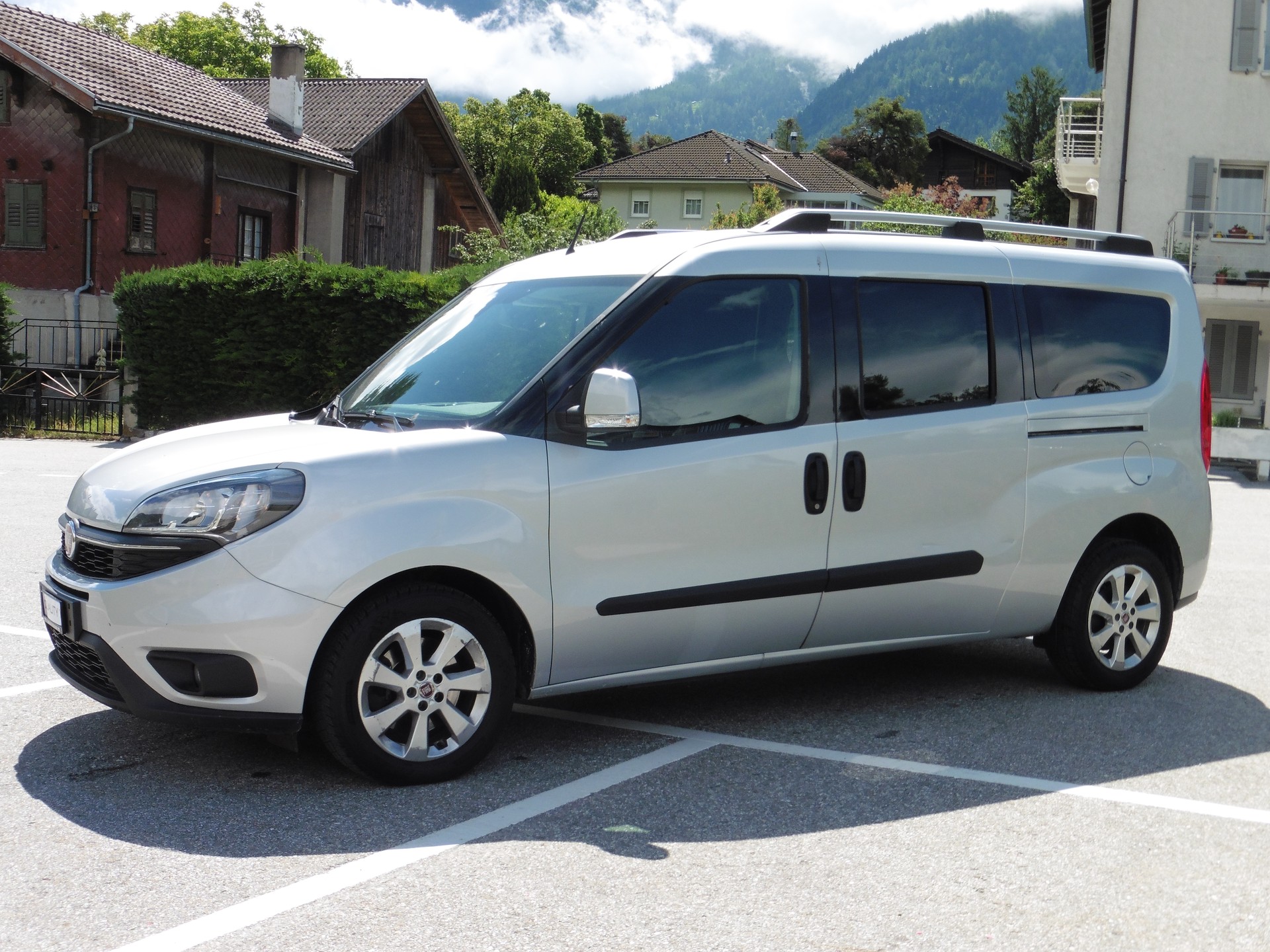 FIAT Doblò 1.6 MJ Kombi Swiss XL-image-5
