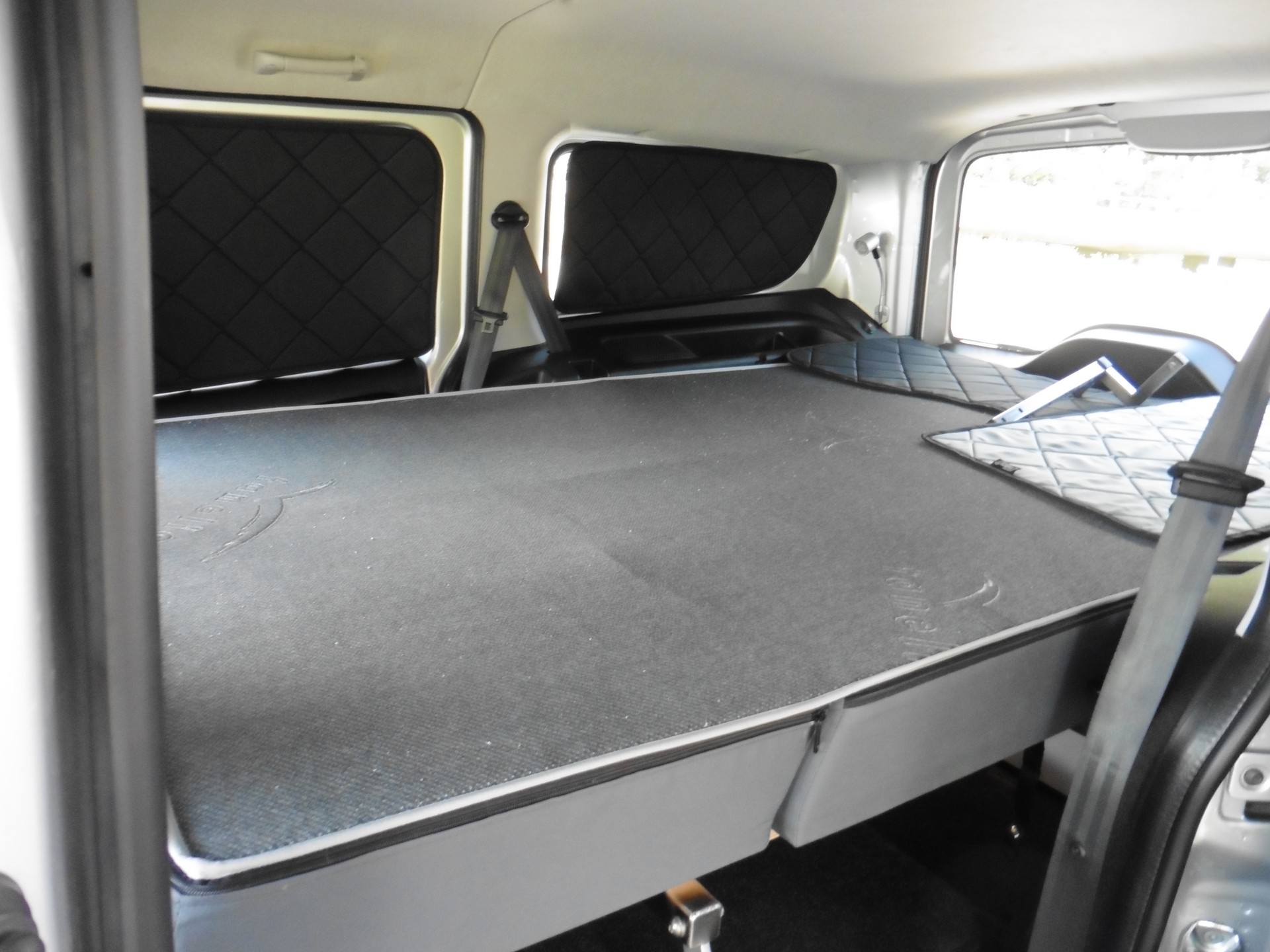 FIAT Doblò 1.6 MJ Kombi Swiss XL-image-17