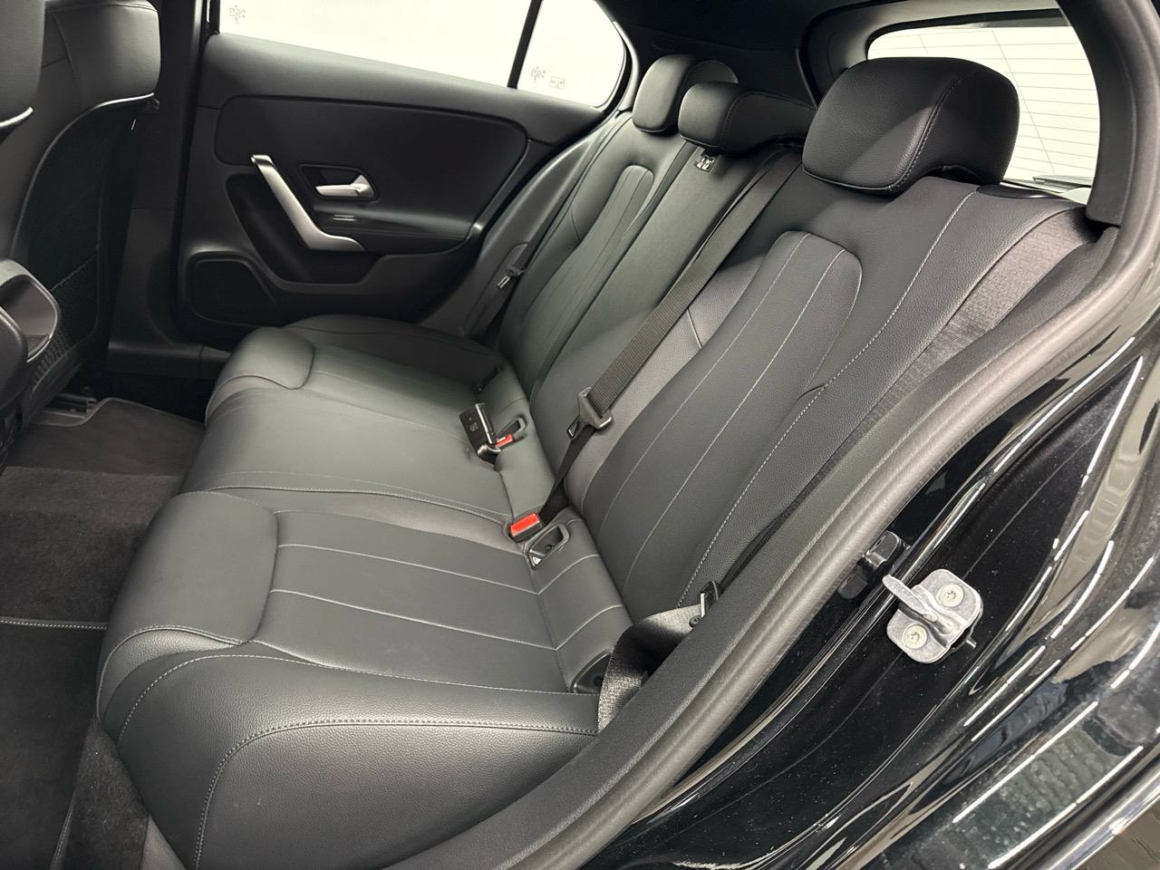 MERCEDES-BENZ A 180 Sportline 7G-DCT-image-9