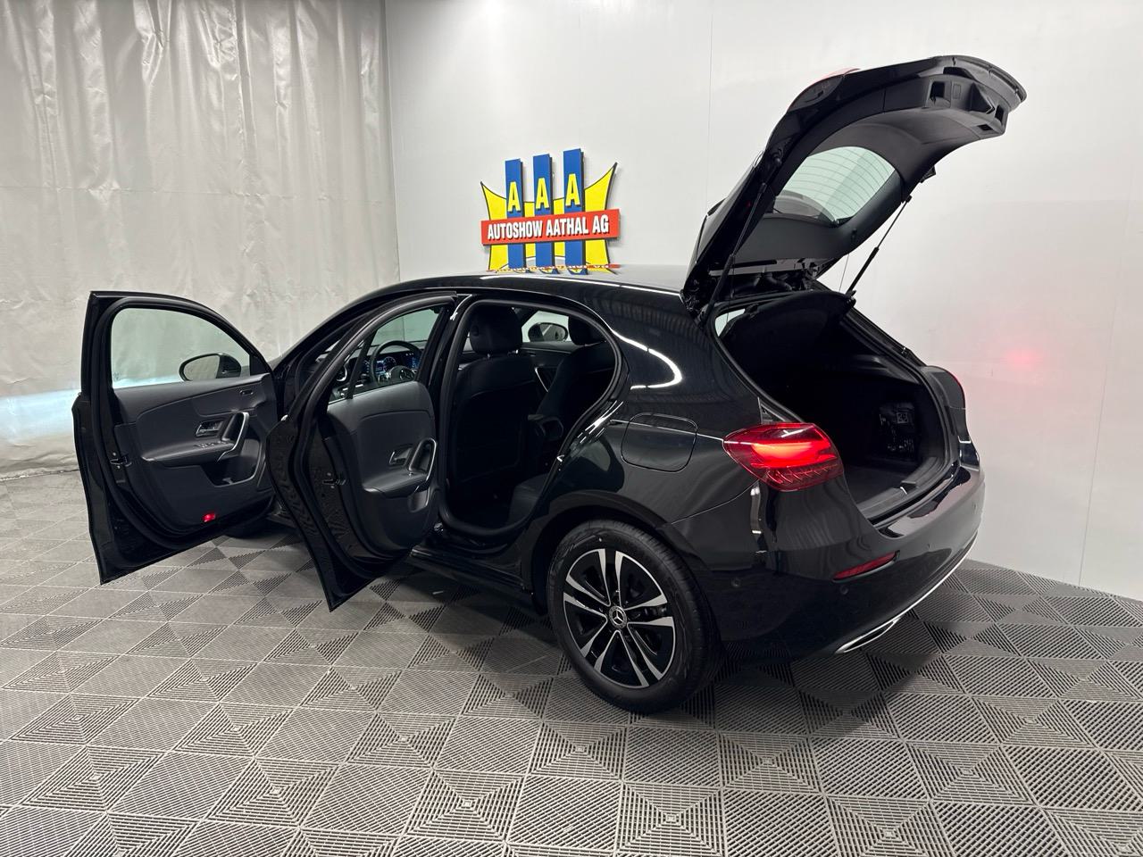 MERCEDES-BENZ A 180 Sportline 7G-DCT-image-11