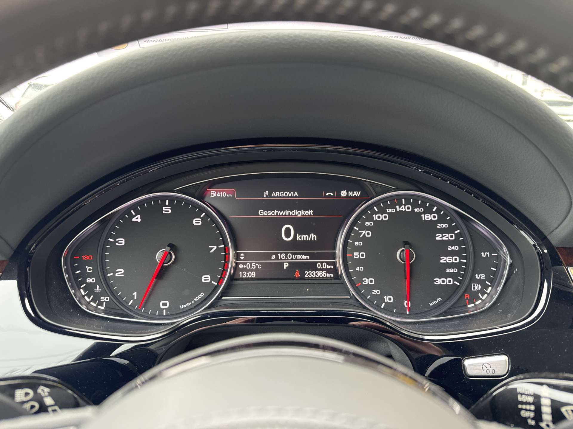 AUDI A8 4.2 FSi quattro 372PS Tiptronic-Automat-image-11