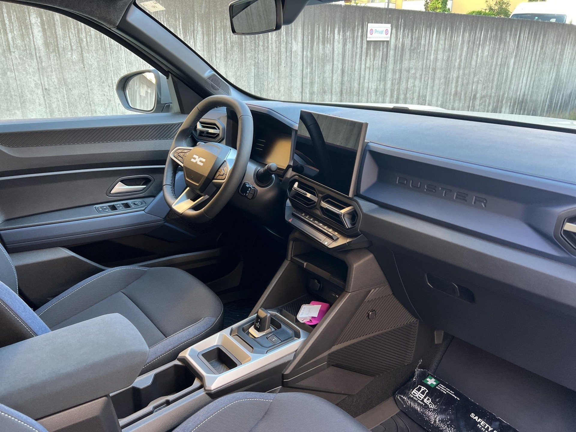 DACIA Duster HEV 155 Journey-image-6